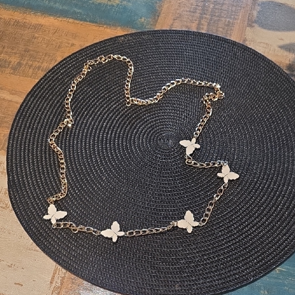 Avon‎ Elegant Gold Butterfly Necklace